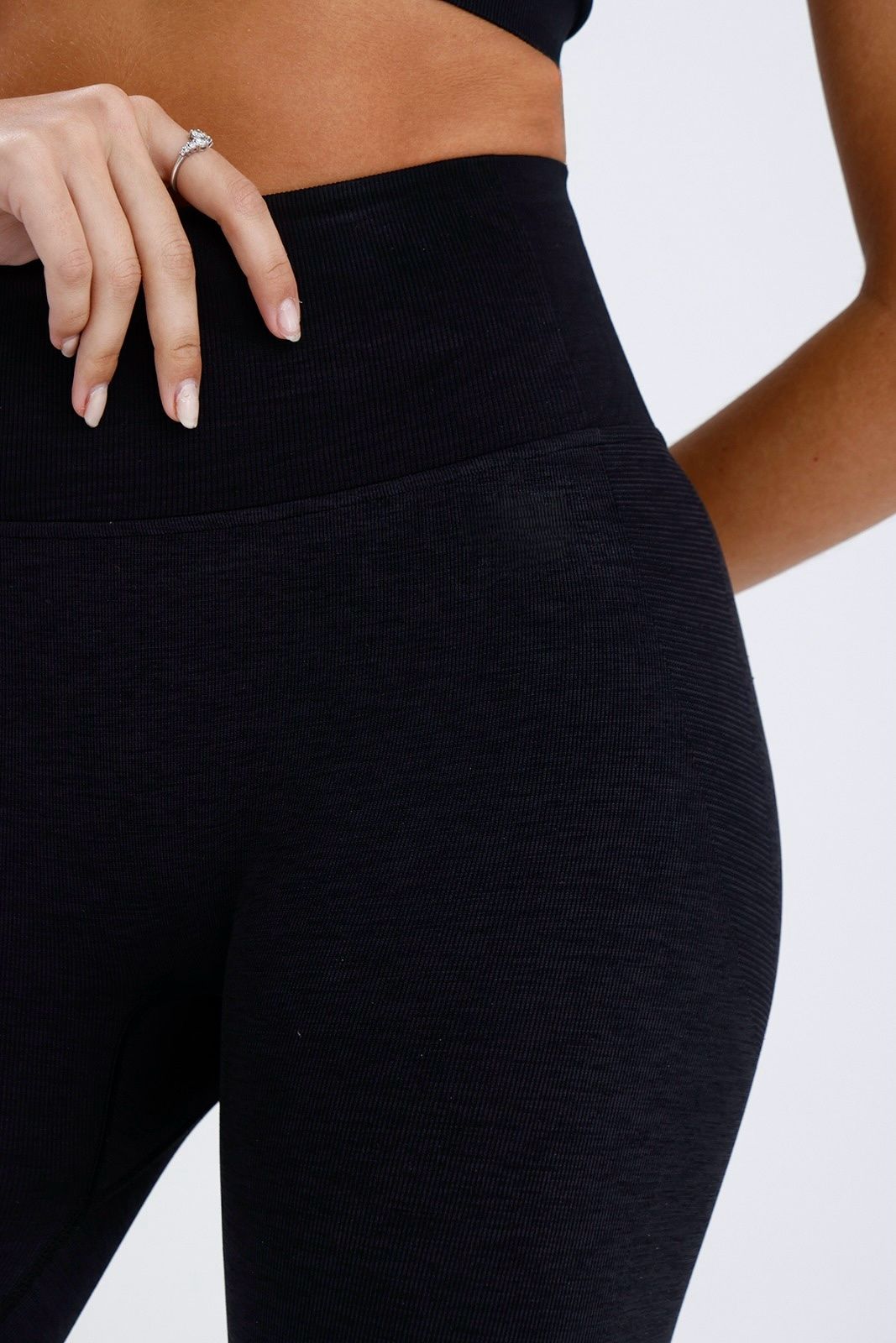 Seamless underwear collection with breathable fabric